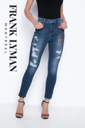 204129U (Jeans)  Crop length approx. 11 inch rise with 28 inch inseam