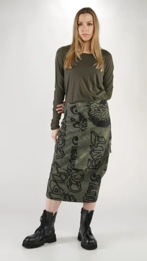 BLACK LABEL Pocketed Pencil Skirt in Camp Print