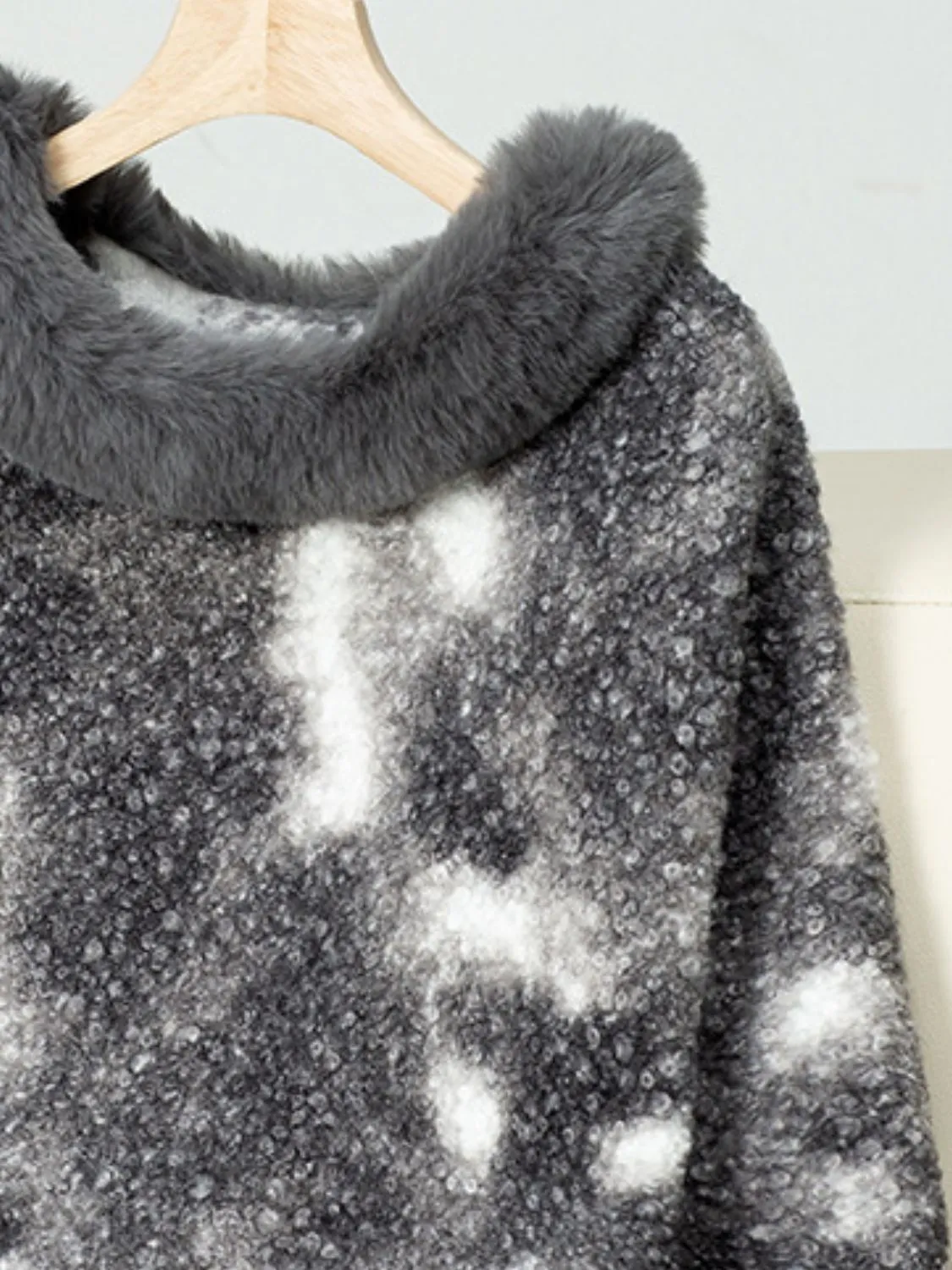 Furry Contrast Three-Quarter Poncho