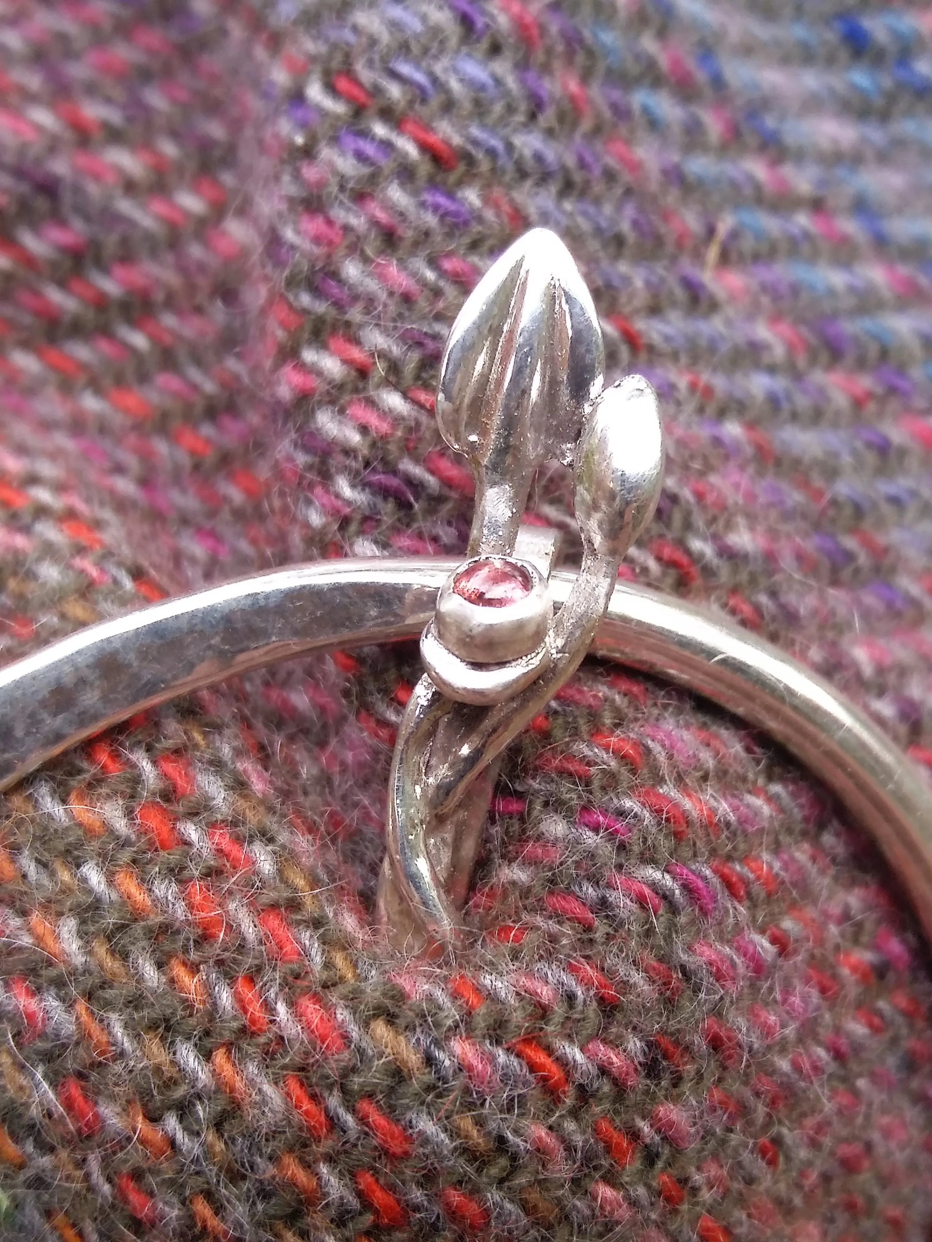 Leaf and Berry Penannular Pin