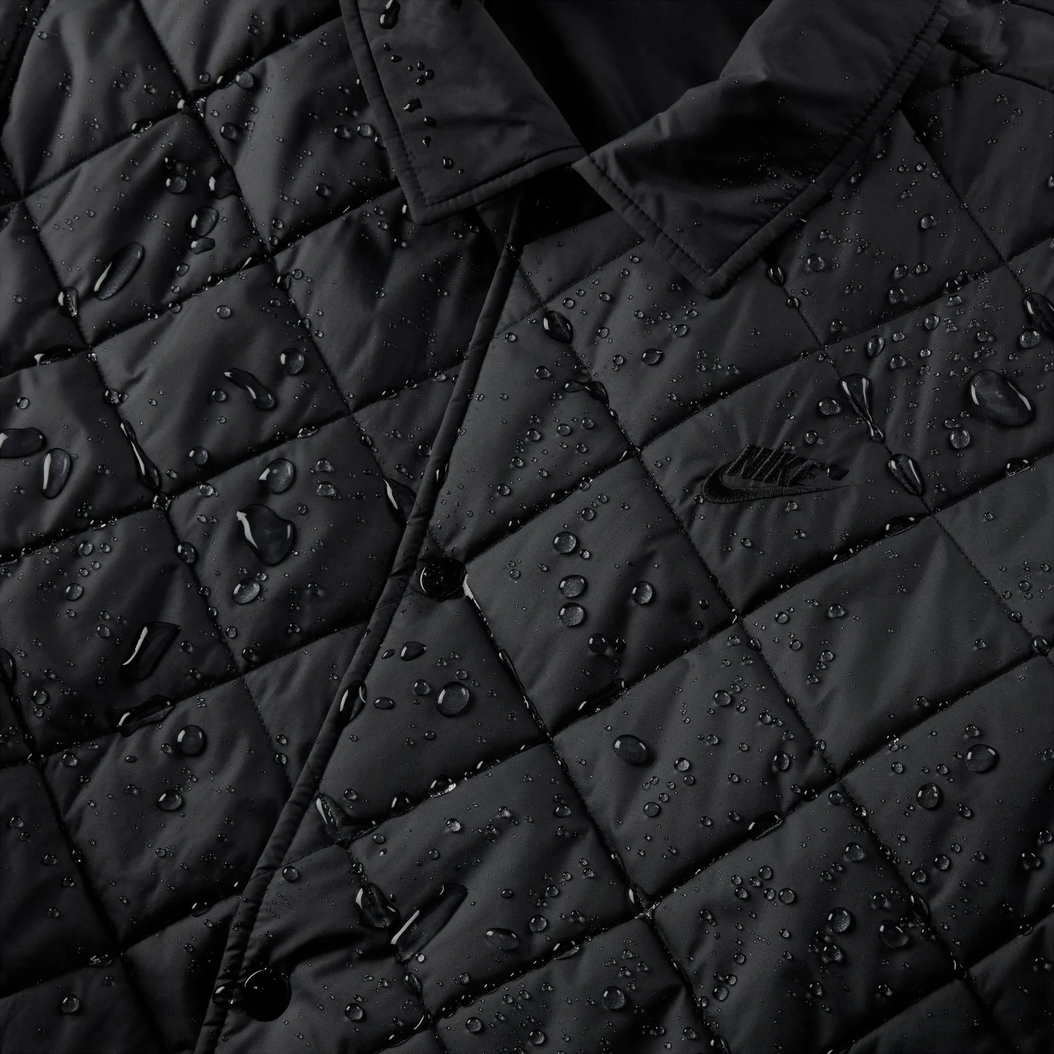 Nike Sportswear Club Lightweight Quilted Therma-FIT Jacket / Black