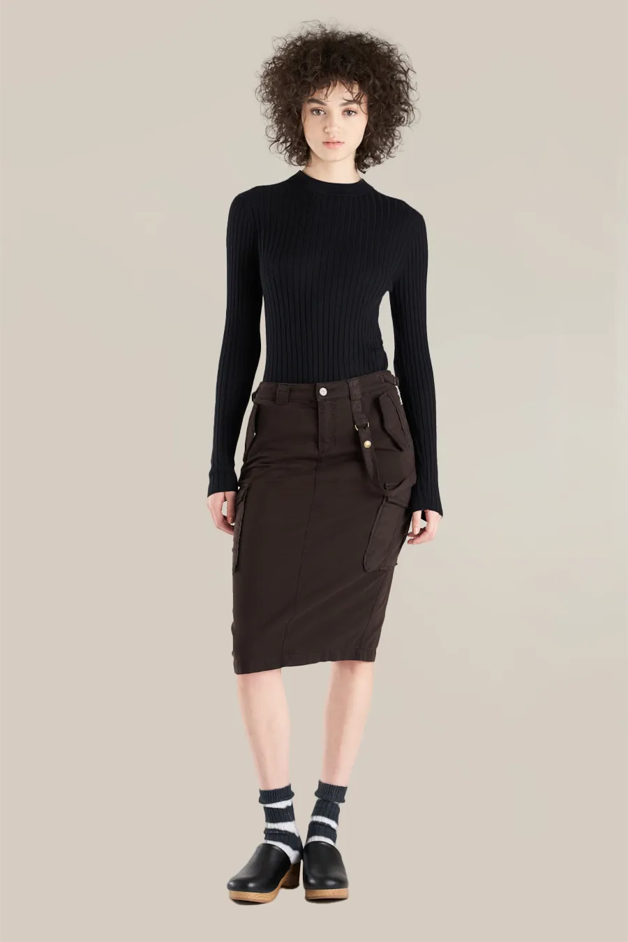 Pencil cargo skirt in Licorice