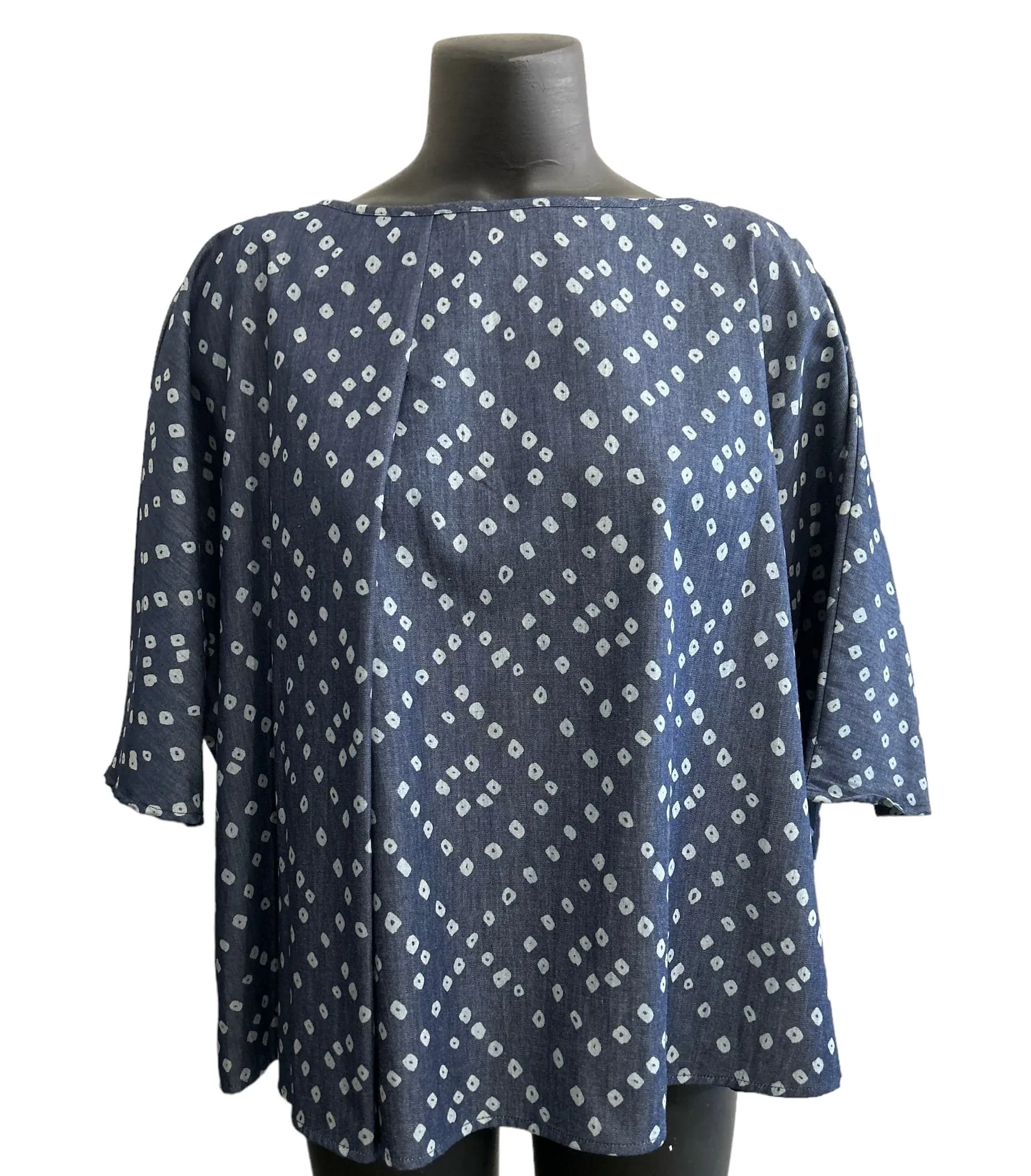 Pleaded Blouse 3/4 Sleeves Round Neck Blue