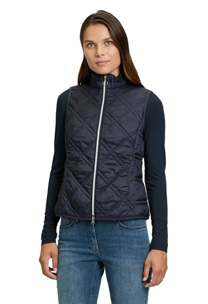 Quilted Zip Up Gilet