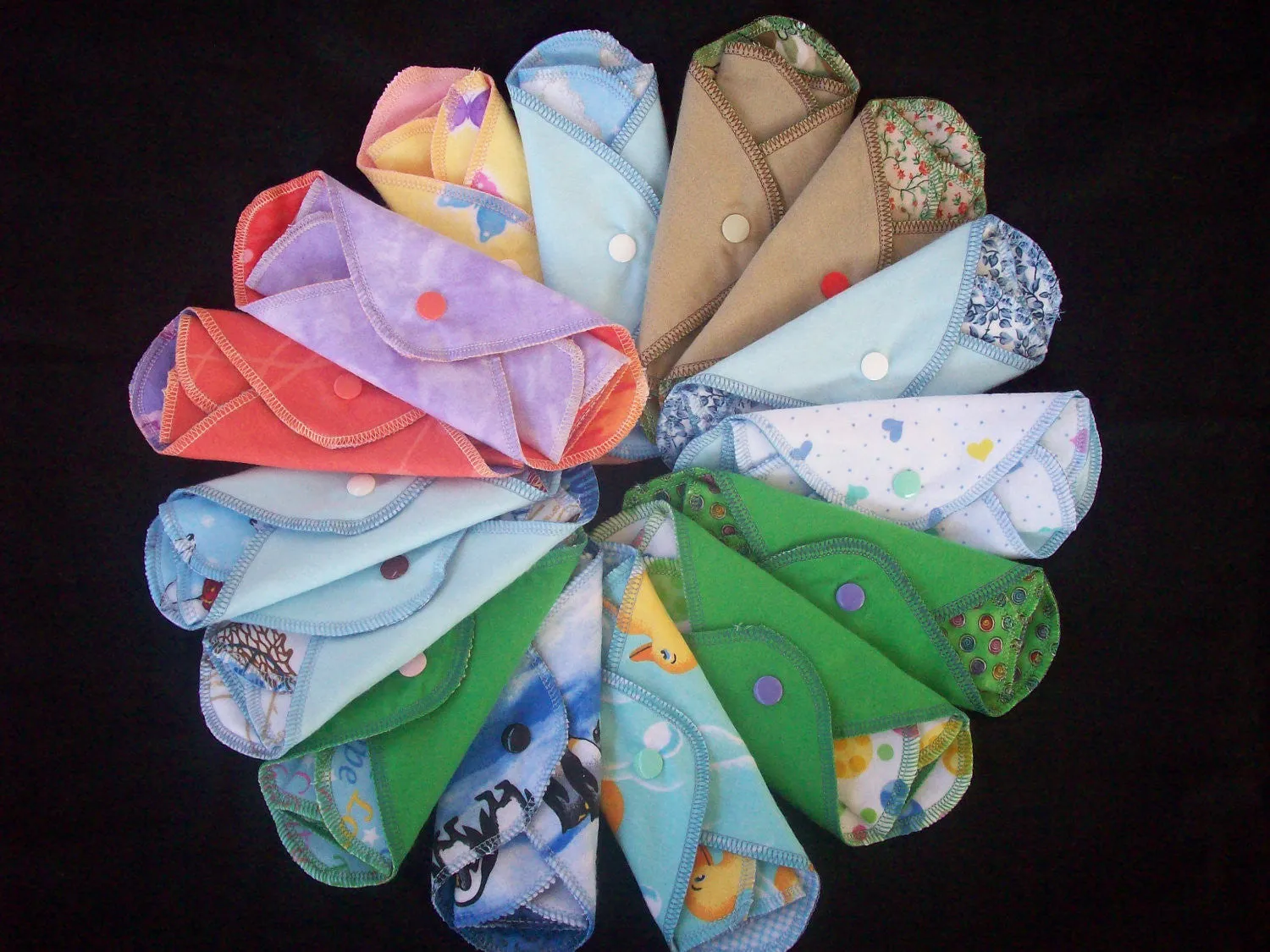 Set of 10 LadyWear Quick-Dry cloth menstrual pads - Medium/Heavy Flow