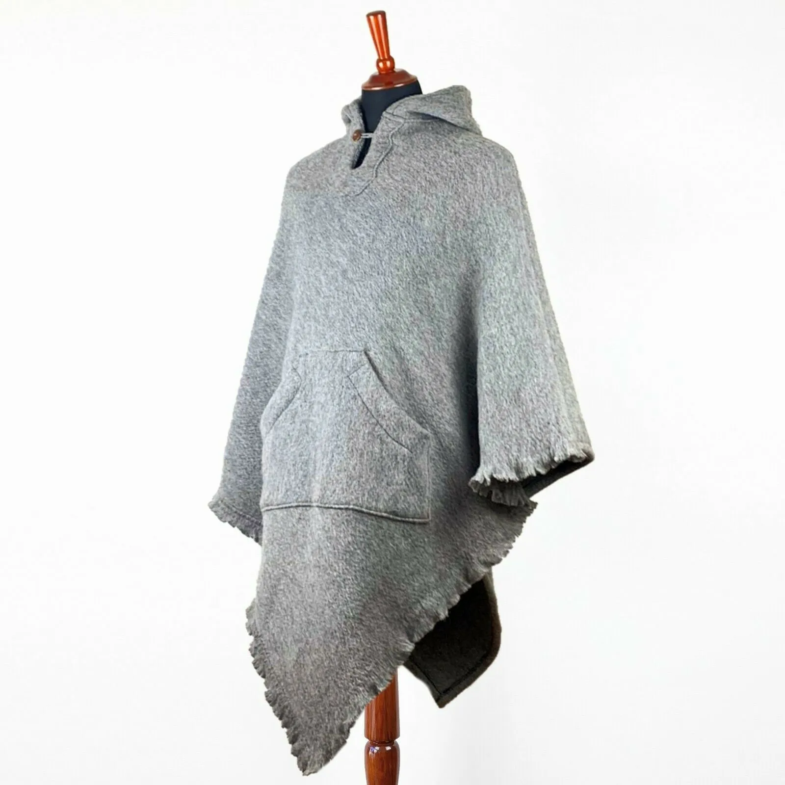 Surfers Poncho with hood and pocket llama wool - GRAY