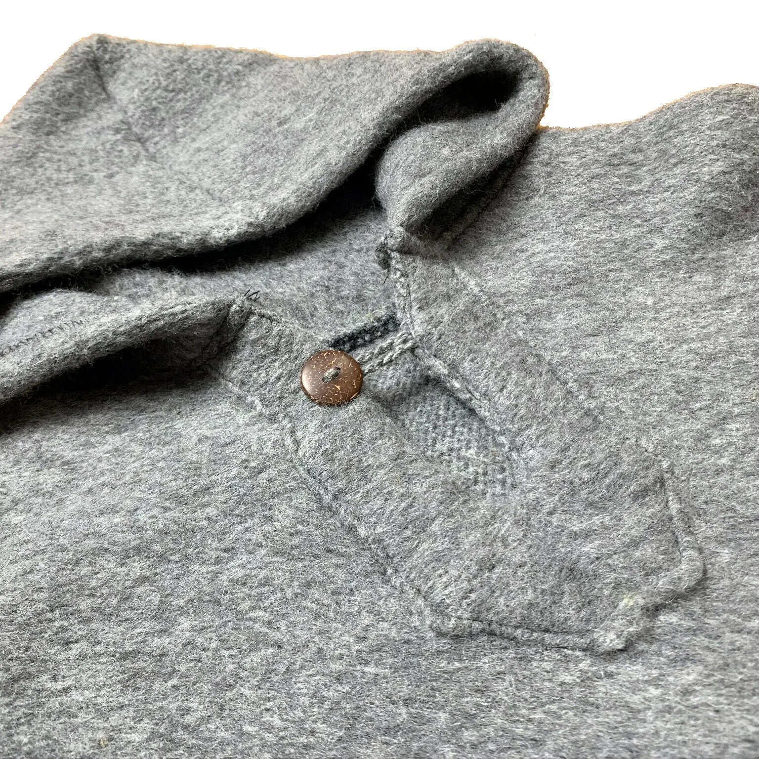 Surfers Poncho with hood and pocket llama wool - GRAY