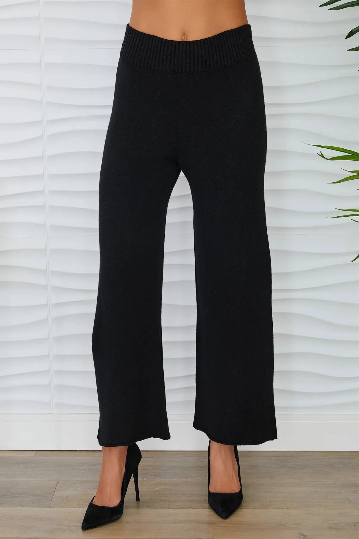 Telluride Crop Knit Flare Cozy Pant