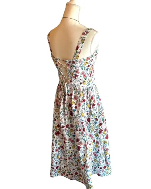 Tie-Waist Skirt with Side Slits in Cotton Garden Party Print