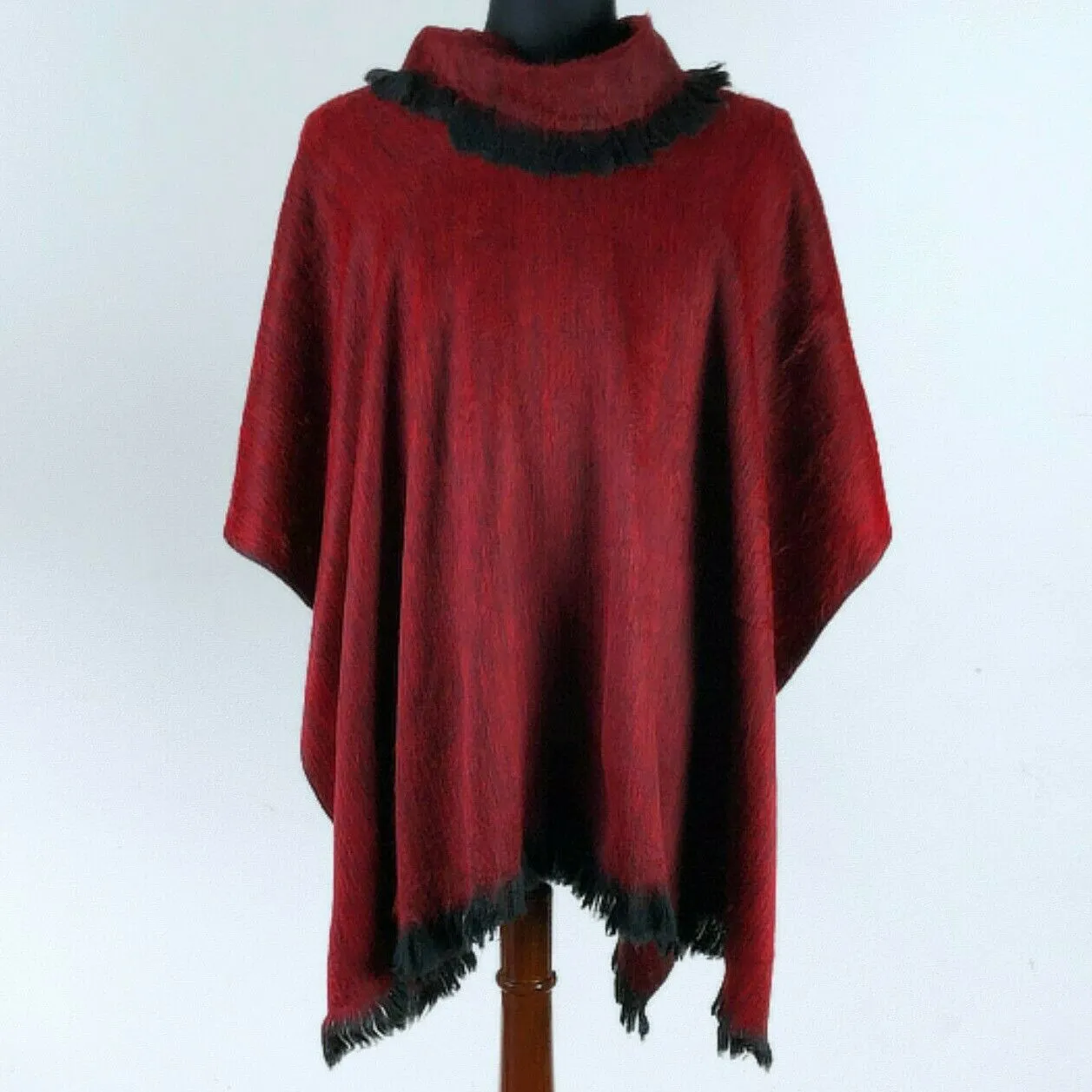 Tundayme - Lightweight Baby Alpaca Collared Poncho - Deep Red - Unisex