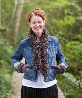 Woolly Loop Accessories Pattern